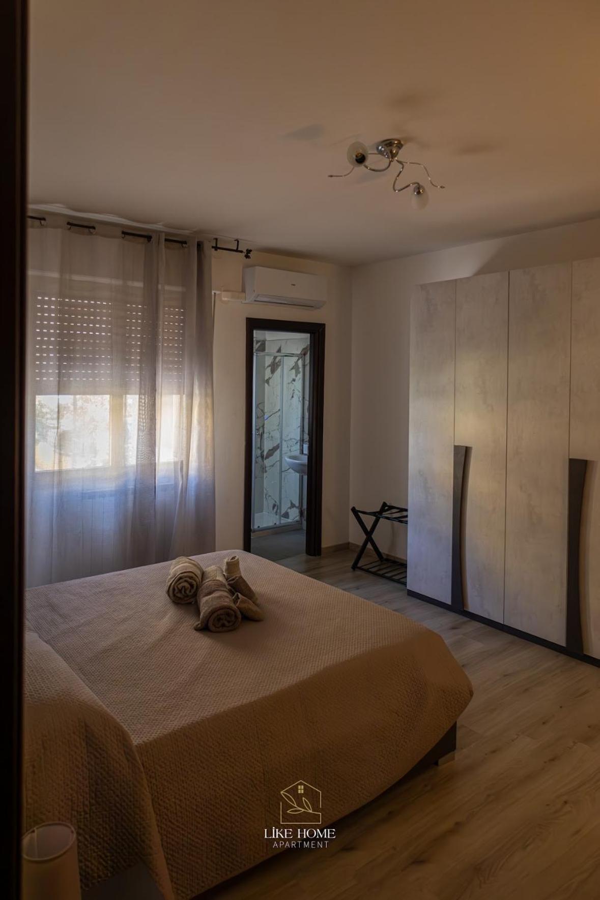 Like Home Apartment Reggio di Calabria Exteriör bild